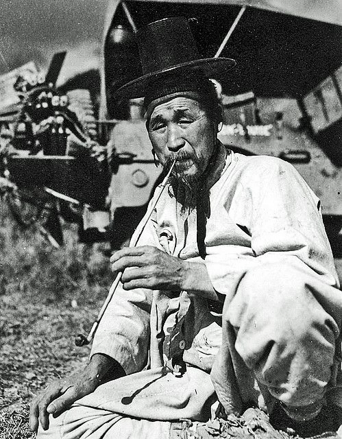 Korean old man, photo taken around 1930