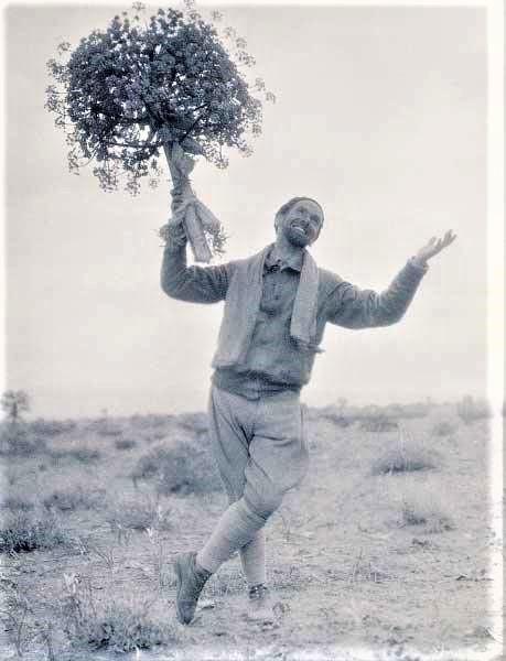 Alexandre Iacovleff during the yellow cruise, in Chinese Turkestan